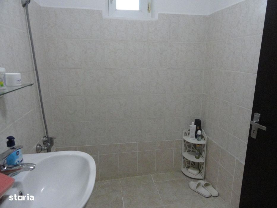 Apartament 1 camera, etaj 2, renovat, centrala pe gaz, complet mobilat