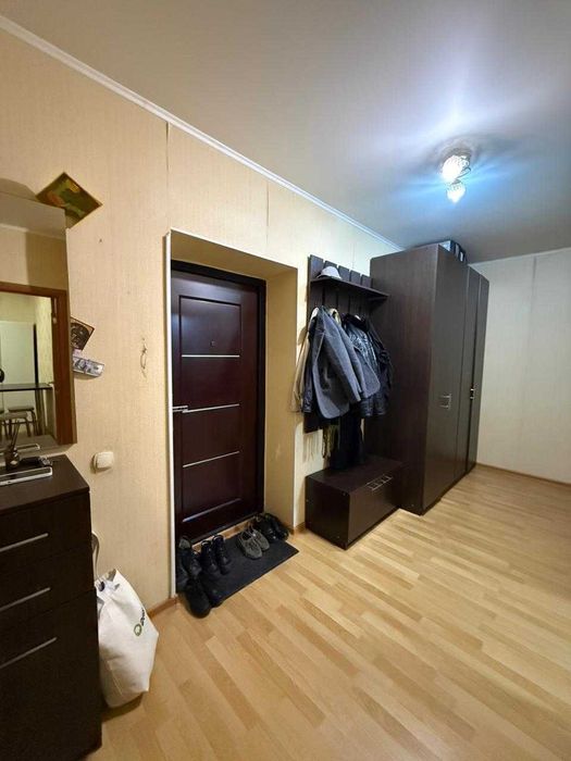 Продам 1 комнатную квартиру в 5 микрорайоне