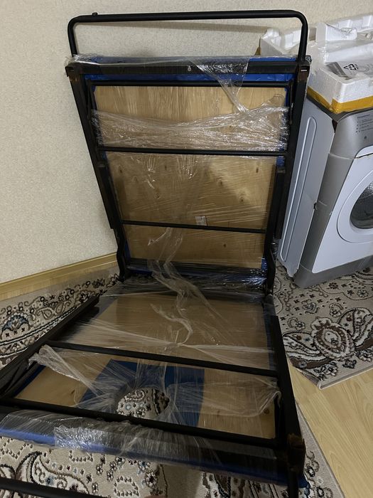 Продается кушетка!!!