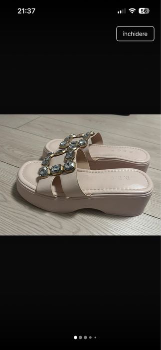 Papuci cu platforma roz