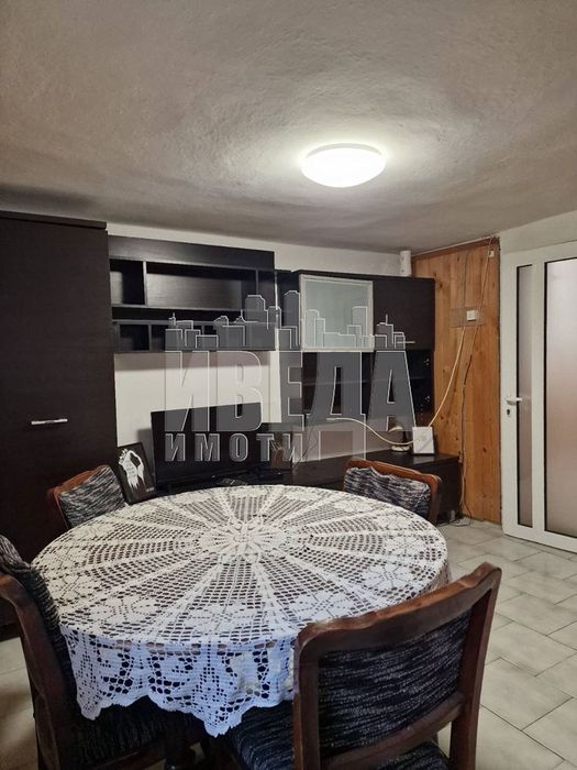 Продава се Тристаен апартамент в Варна, Цветен квартал - 100 кв.м за 1100 €/кв.м - Снимка #1