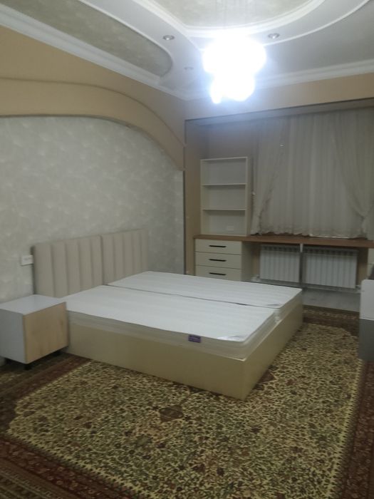 Sergeli 2-bekat yonida 3 xonali 101m2 novostroyka uy  ijaraga beriladi