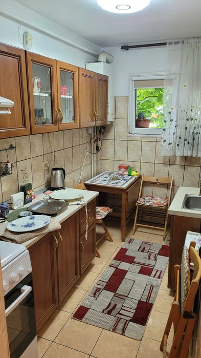 Apartament 2 camere semidecomandat de vânzare – Brașov, Calea București, cartier Astra