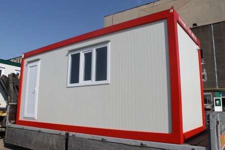 Vând containere standard