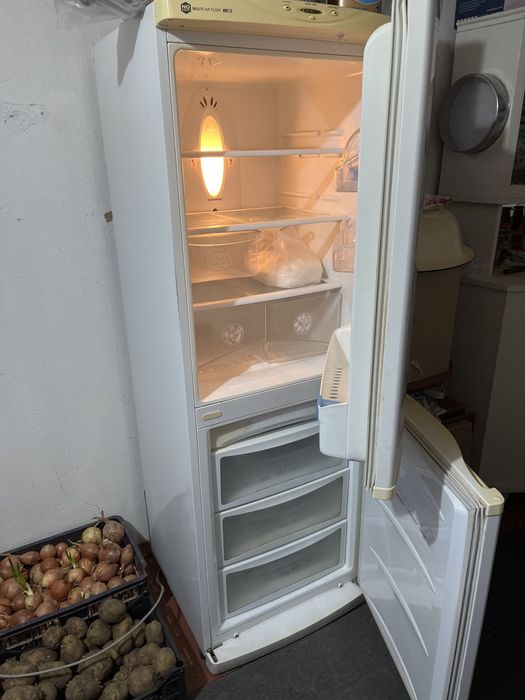 Холодильник LG Multi air flow (no frost)