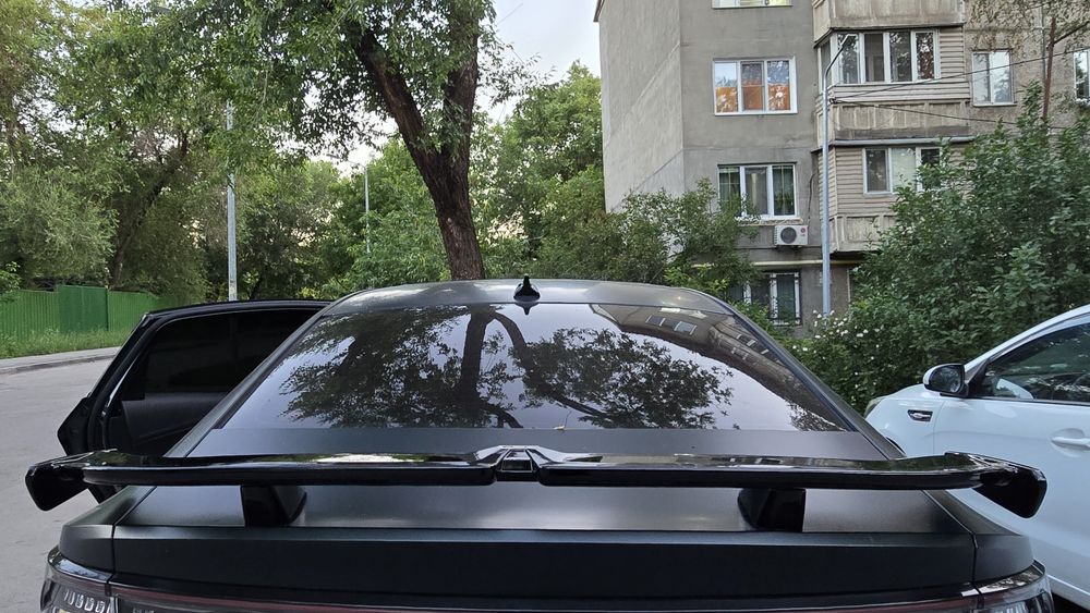 Продам спойлер для авто