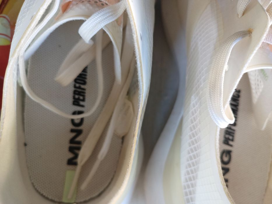 Маратонки Манго 40 номер