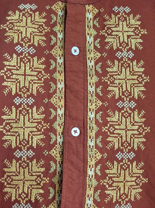 Везана мъжка риза