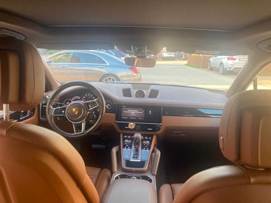 PORSCHE Cayenne 2022 — imagine 4