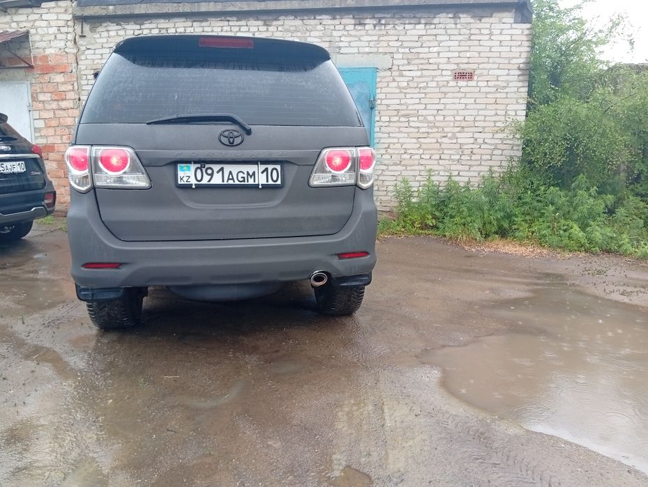 Продам Тойоту Фортунер