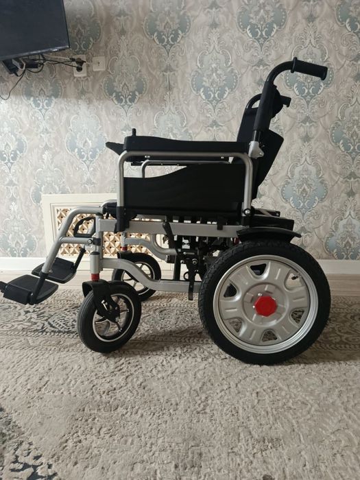 Инвалидная коляска