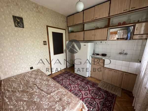 Продава се Тристаен апартамент в Пловдив, Кършияка - 60 кв.м за 1317 €/кв.м - Снимка #4