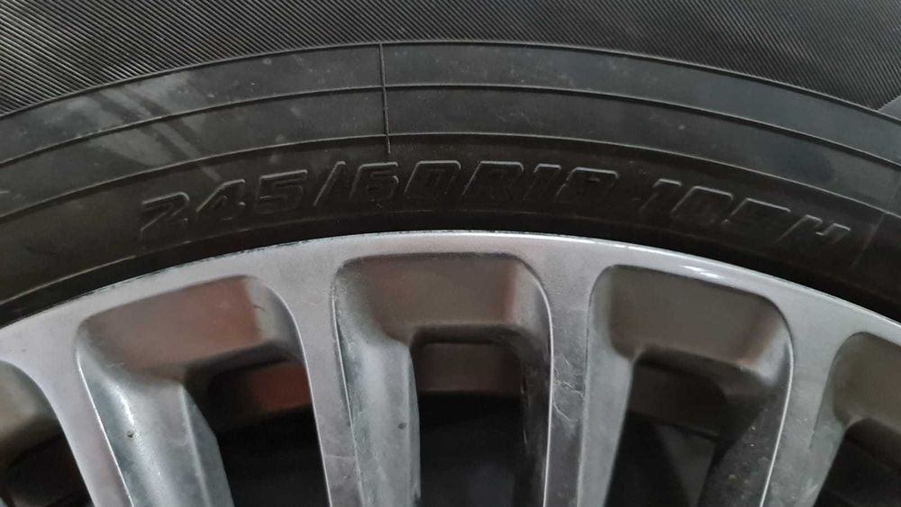 Продам резину лето 245/60/18