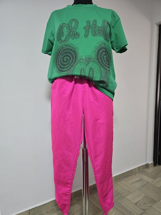 T shirt green, perfect pentru un look casual