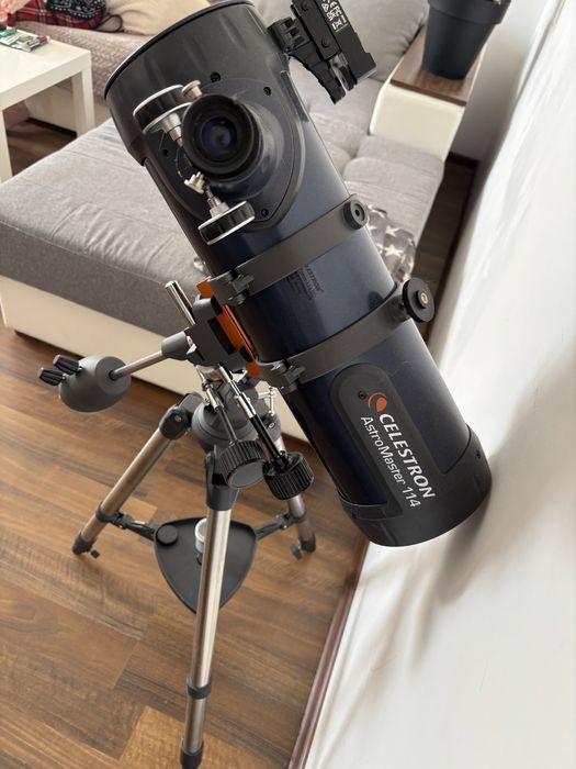 Telescop Celestron AstroMaster 114 EQ