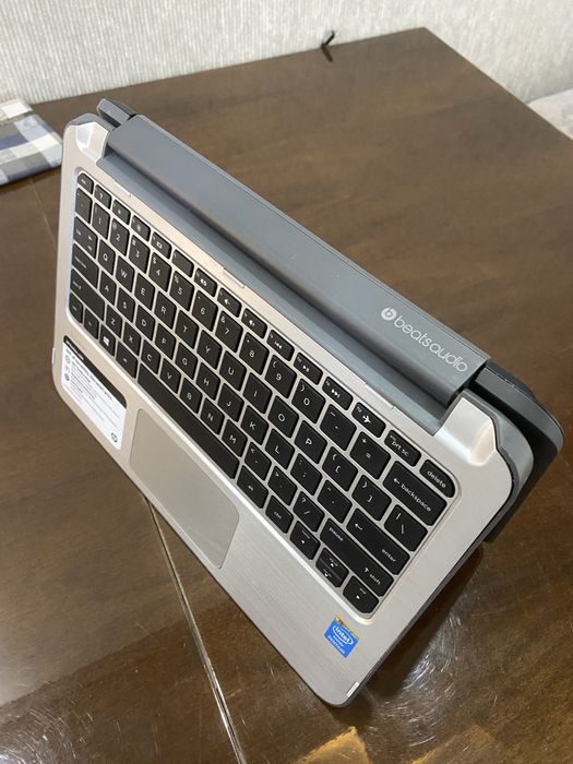 Продаётся ноутбук hp.