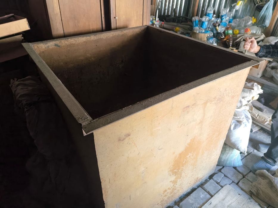 Продам металлический бак