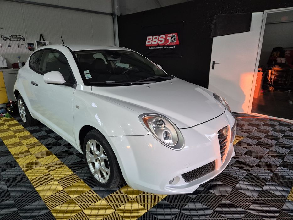 Vând Alfa Romeo Mito