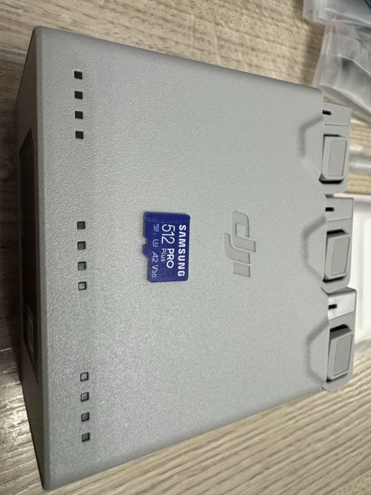 Дрон DJI Mini 4 PRO Fly More Combo + Smart Controller RC 2