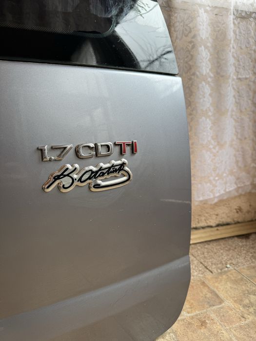 Заден капак за опел мерива 1.7