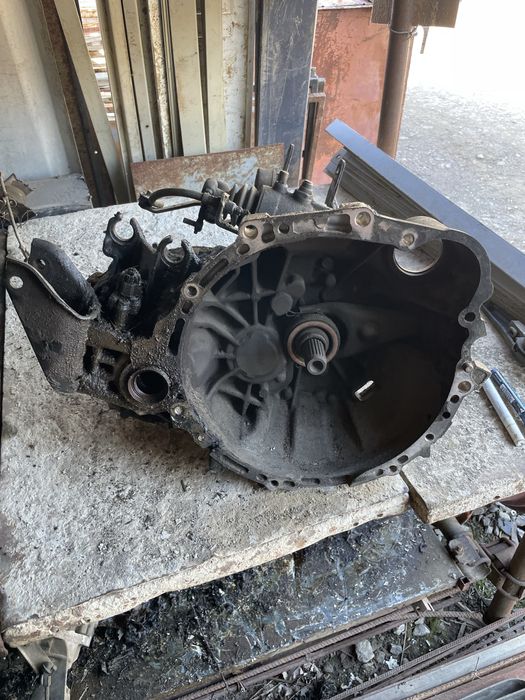 Скоростна кития за тойота авенсис / toyota avensis 2.0 i 1999 г