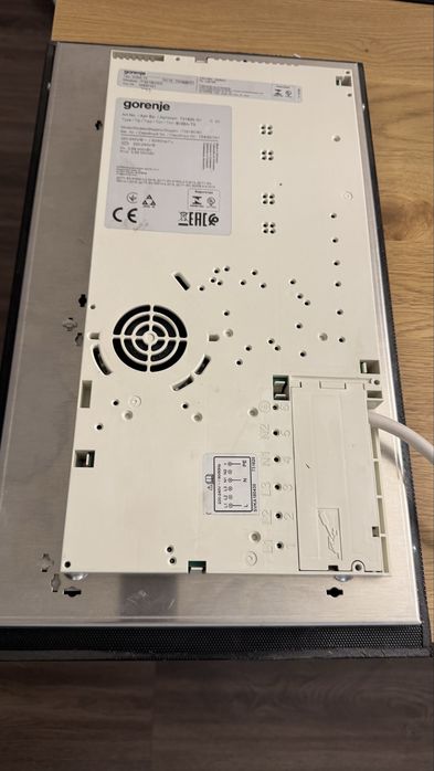 Индукционен кухненски плот с 2 зони