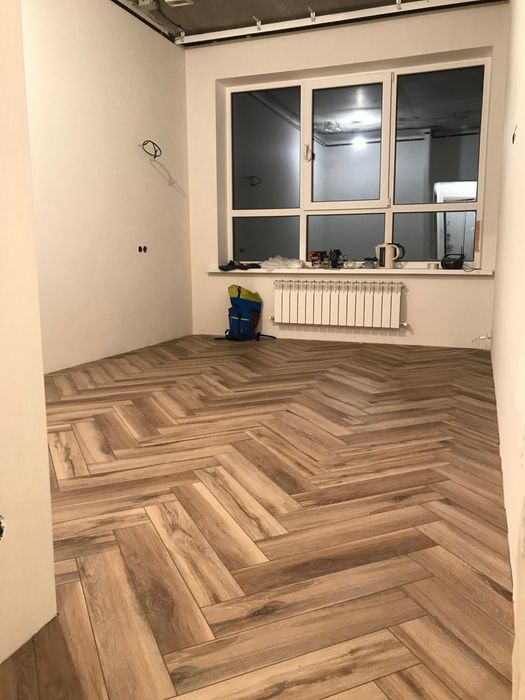 укладка ламината и наливной пол