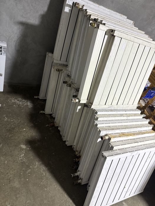 радиатор сотилади