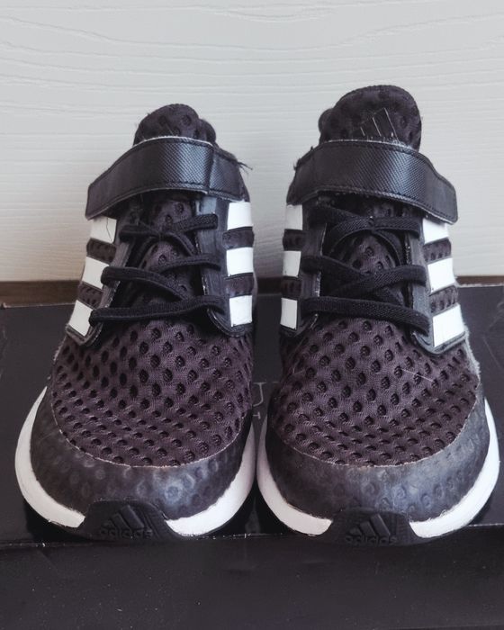 Adidas маратонки