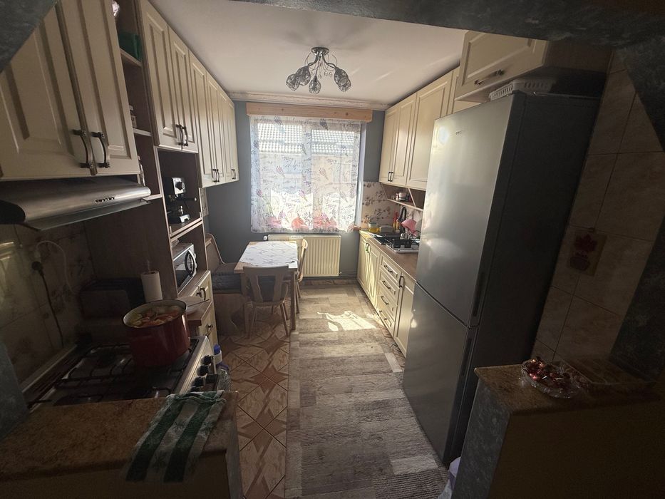 Apartament de cărămidă de vânzare