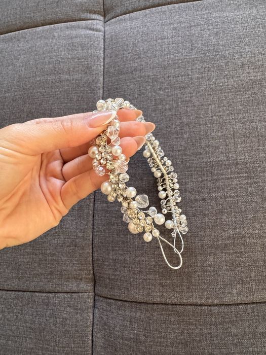 Сватбена тиара с перли и камъчета