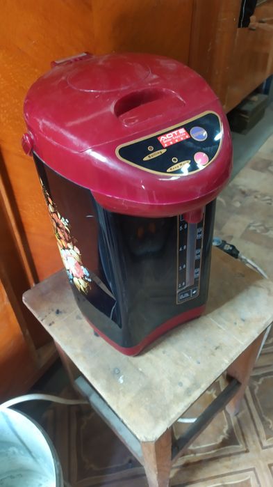 Термопот 5,8 л.    .