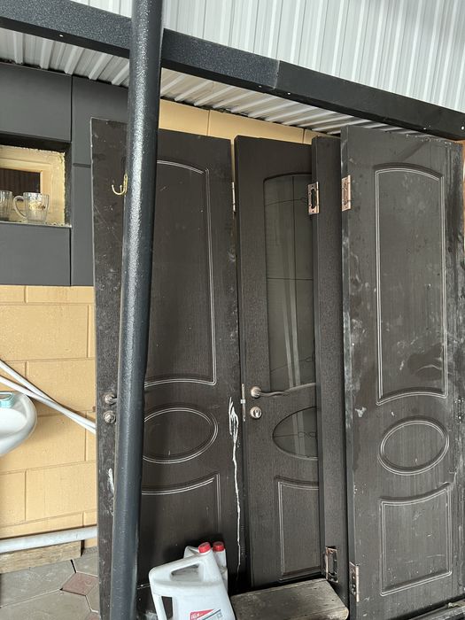 Продам двери межкомнатные