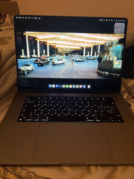 MacBook Pro 16 M1 Pro 32gb ram 100%
