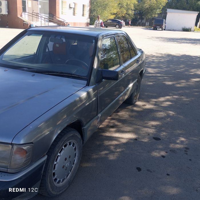 Мерседес 190 Daimler Ben's дизель 601.