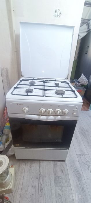 Продам газовую плиту GEFEST