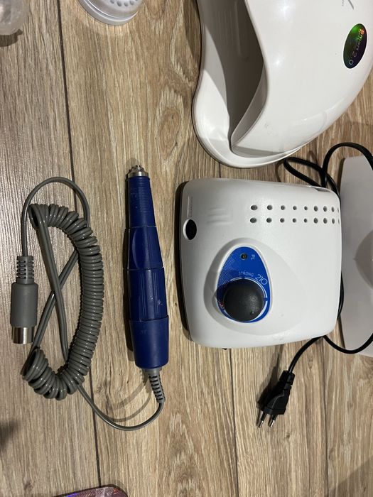 Маникюрный набор, аппарат для маникюра