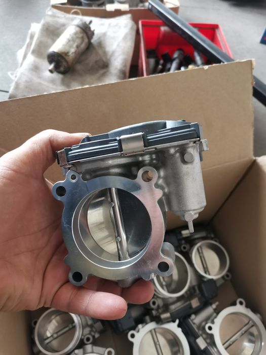 Дроселови клапи Мерцедес