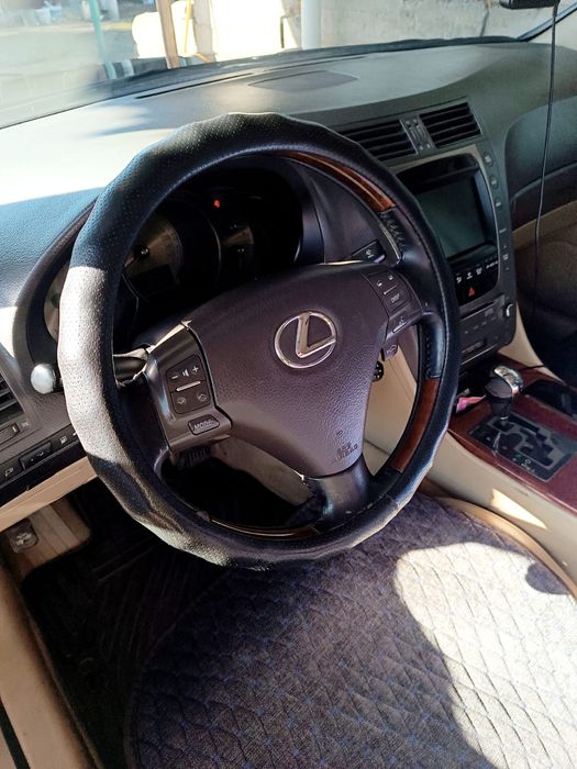 В продаже Lexus Gs 300