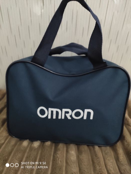 Ингалятор небулайзер Omron