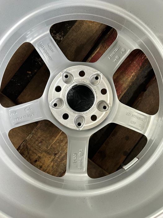 Jante Mercedes A klasse B klasse CLA GLA cu anvelope vara GoodYear  205/55 17