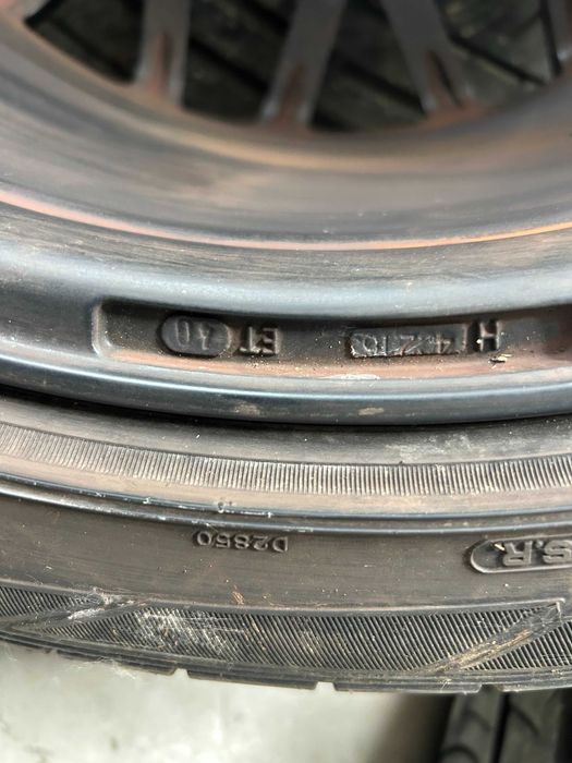 ГУМИ и ДЖАНТИ за LEXUS GS450 / BMW 8Jx18" ET32 5x120 KBA49027