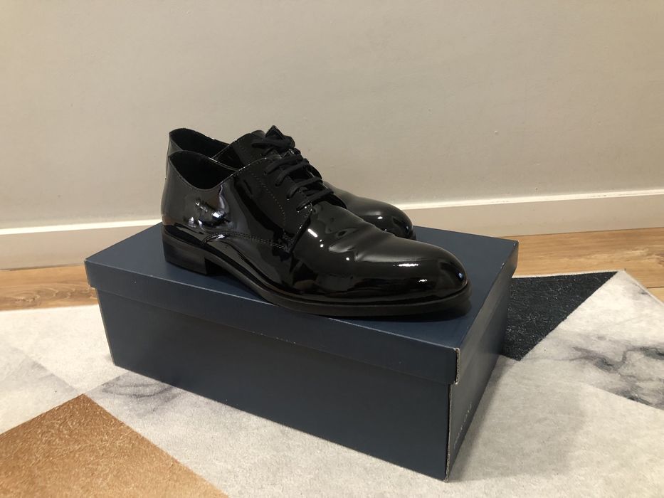 Vand pantofi de Lac (nunta)