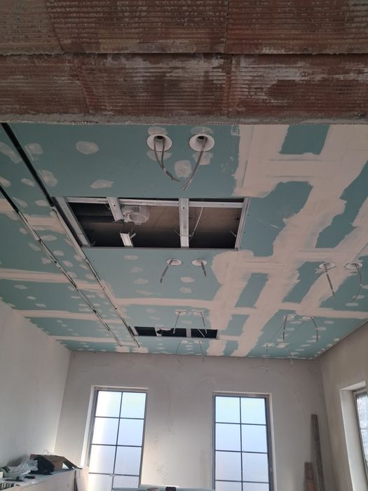 Echipa de constructori