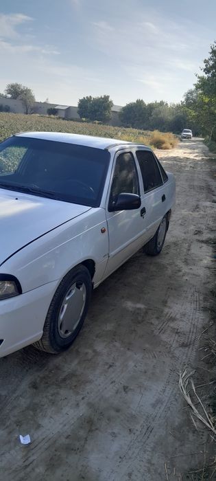 nexia 2 sotiladi srochna.pul zarur bubqoldi sotyapman