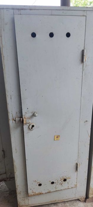 Металлические шкафы