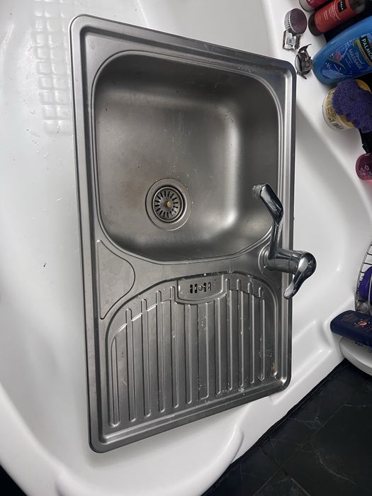 Chiuveta inox cu baterie inclusa