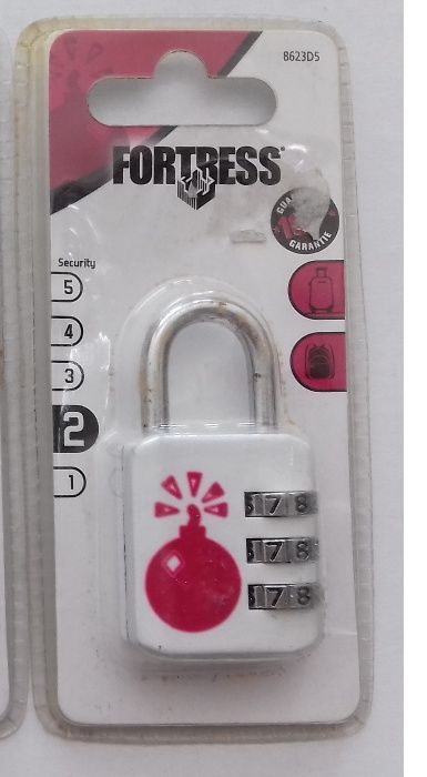 Катинар за пътни чанти и куфари Master Lock