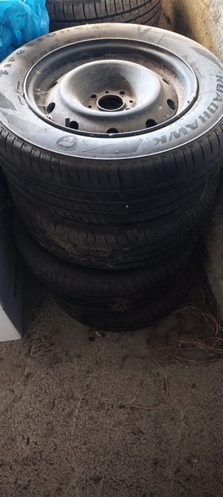 Летни зимни гуми 195/65/15 стоманени джанти 15ки Пежо 4х108