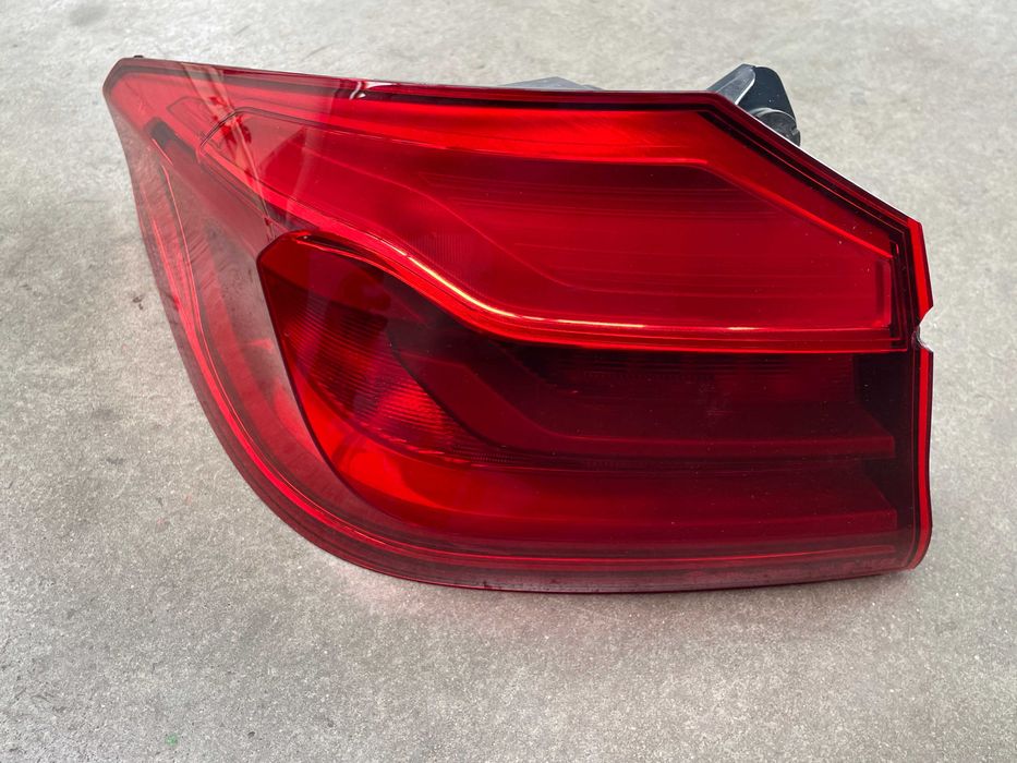 Stop aripa stanga Bmw seria 5 G30 non facelift cod 7376463